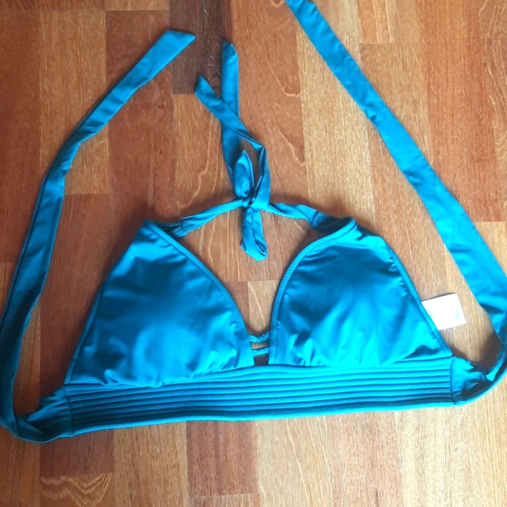 Kona Sol swim top size large